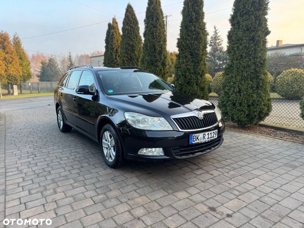 Skoda Octavia 1.6 TDI DPF Ambiente - 1