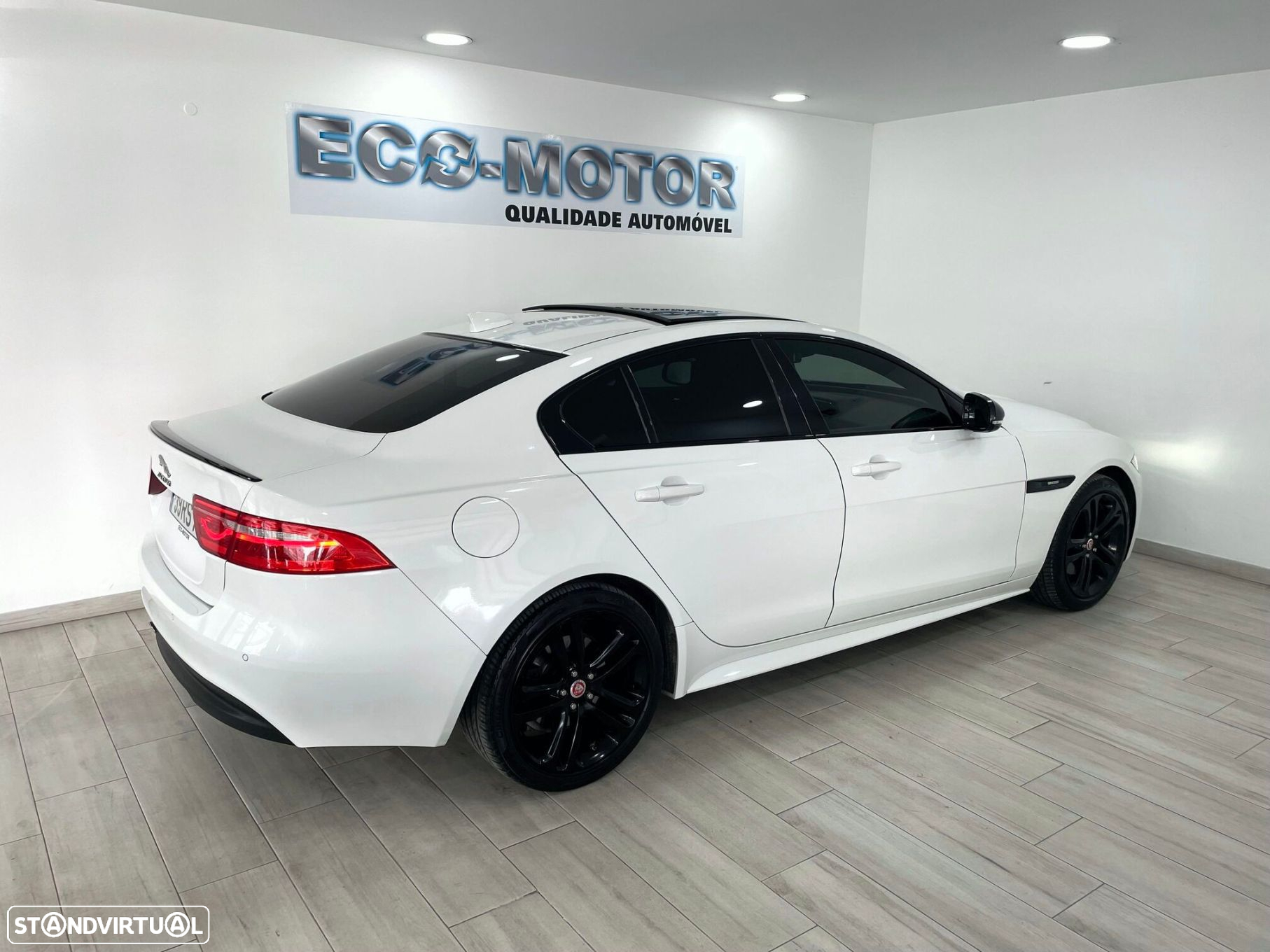 Jaguar XE 2.0 D R-Sport Aut. - 15