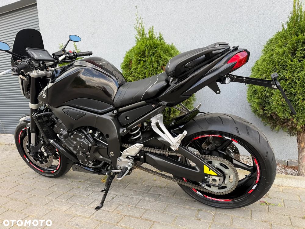 Yamaha FZ - 27