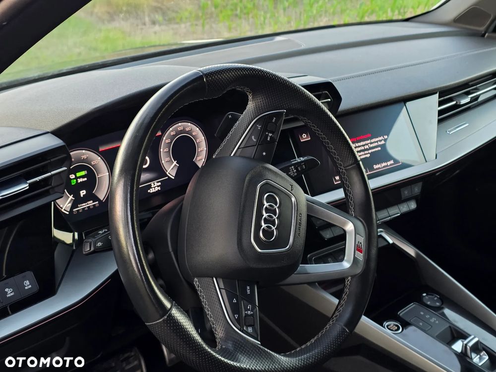 Audi A3 Sportback 40 TFSIe S tronic S line - 12