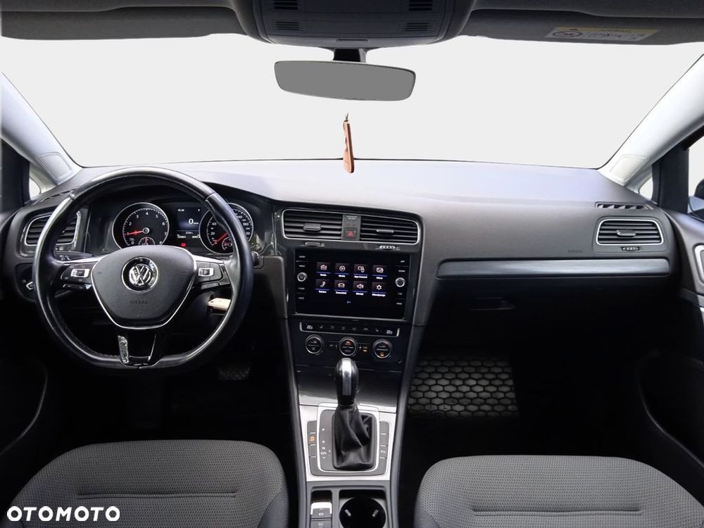 Volkswagen Golf 1.5 TSI BMT Evo Comfortline DSG - 12