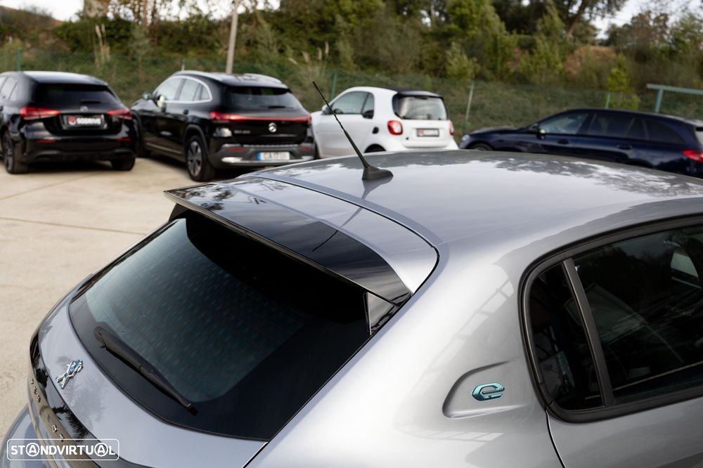 Peugeot e-208 Allure - 30