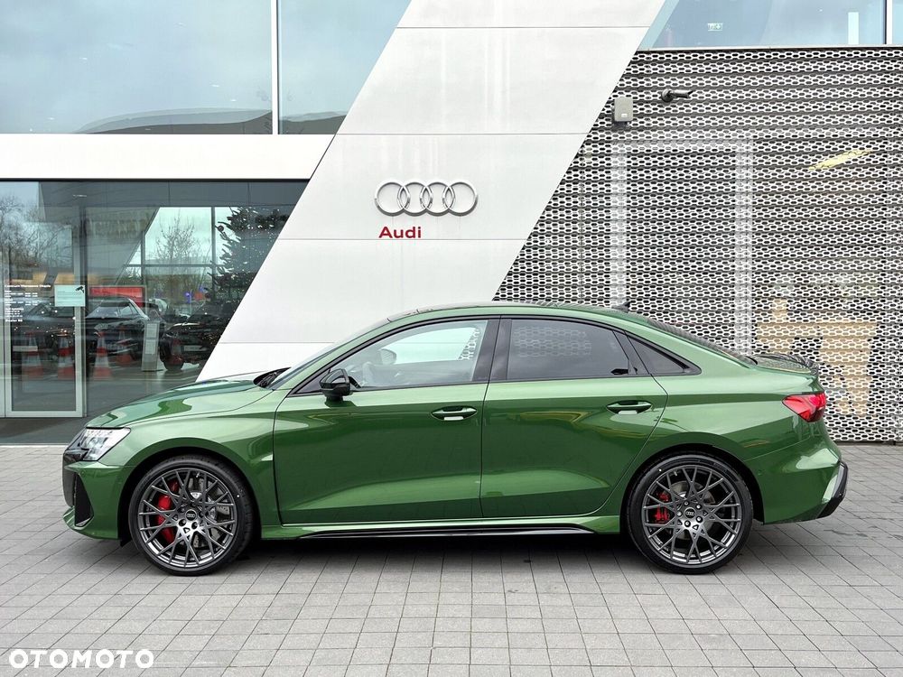 Audi RS3 Limousine - 6