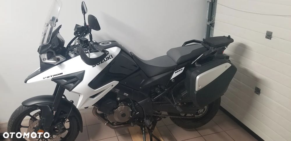 Suzuki V-STROM - 2