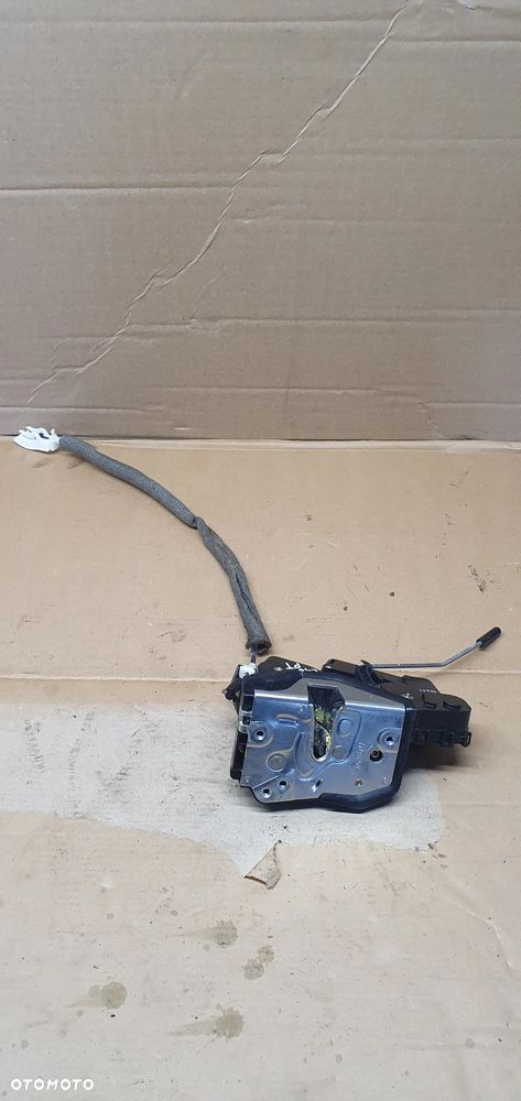 Zamek drzwi prawy tył tylny BMW E46 8196034 - 1