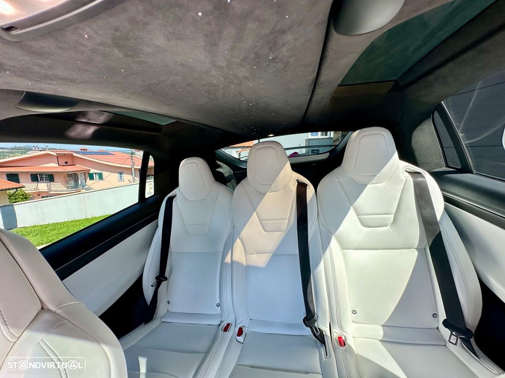 Tesla Model X P90D AWD - 11