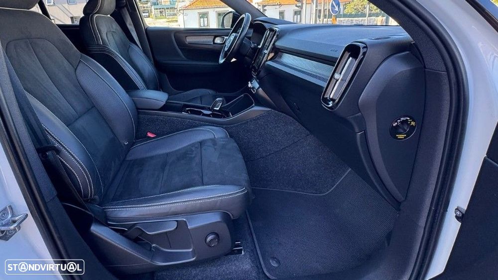 Volvo XC 40 Recharge Twin Core - 14