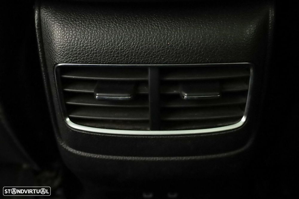 MG EHS 1.5 T-GDI Plug-in Hybrid Luxury - 25