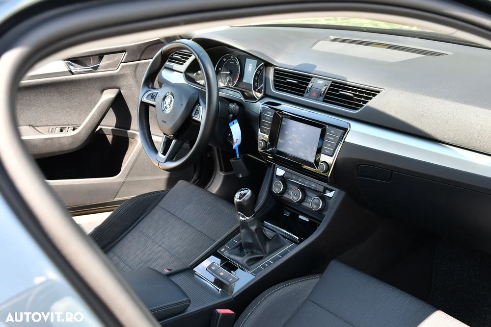 Skoda Superb 1.6 TDI Ambition - 30