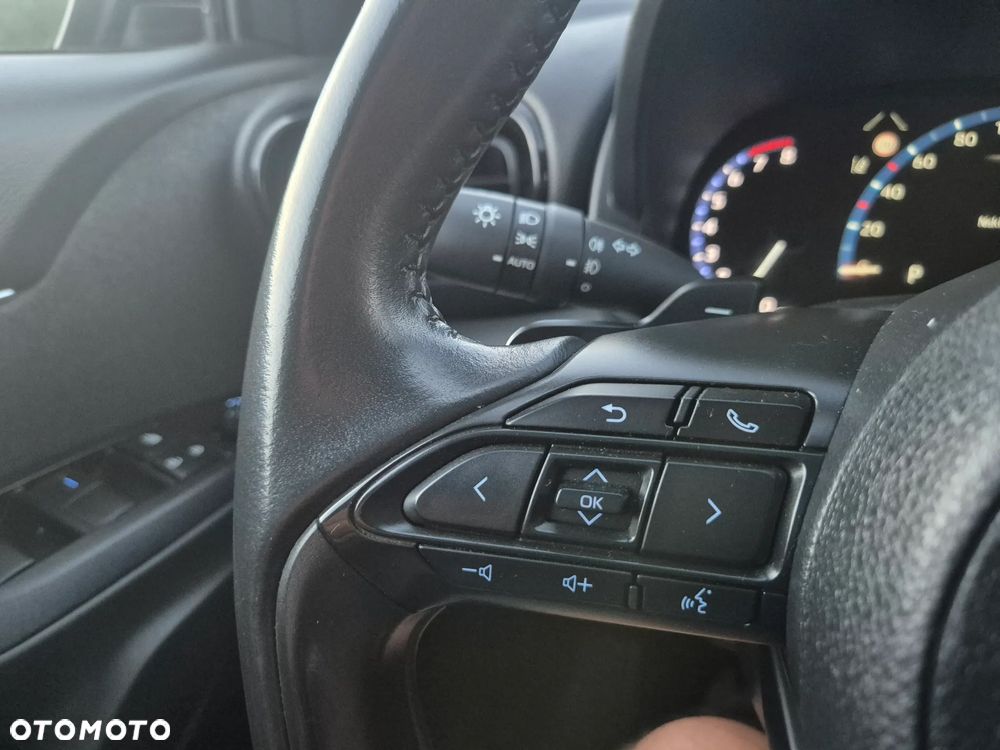Toyota Yaris Cross - 25