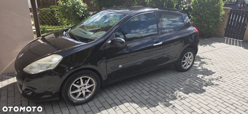Renault Clio - 2