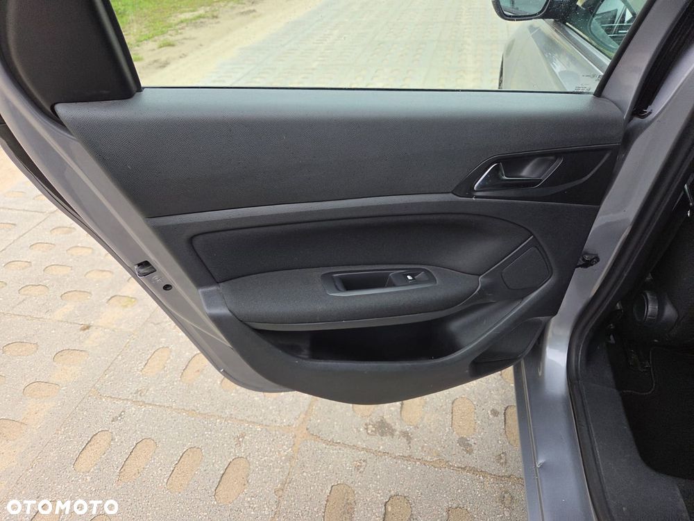 Peugeot 308 - 16