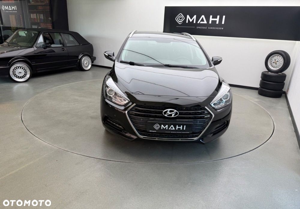 Hyundai i40 Kombi blue 1.7 CRDi DCT Premium - 16
