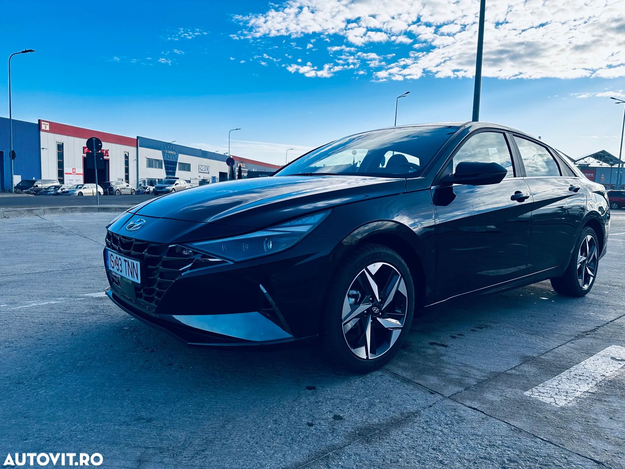 Hyundai Elantra 1.6 l 123 CP 6MT Exclusive Navi - 1