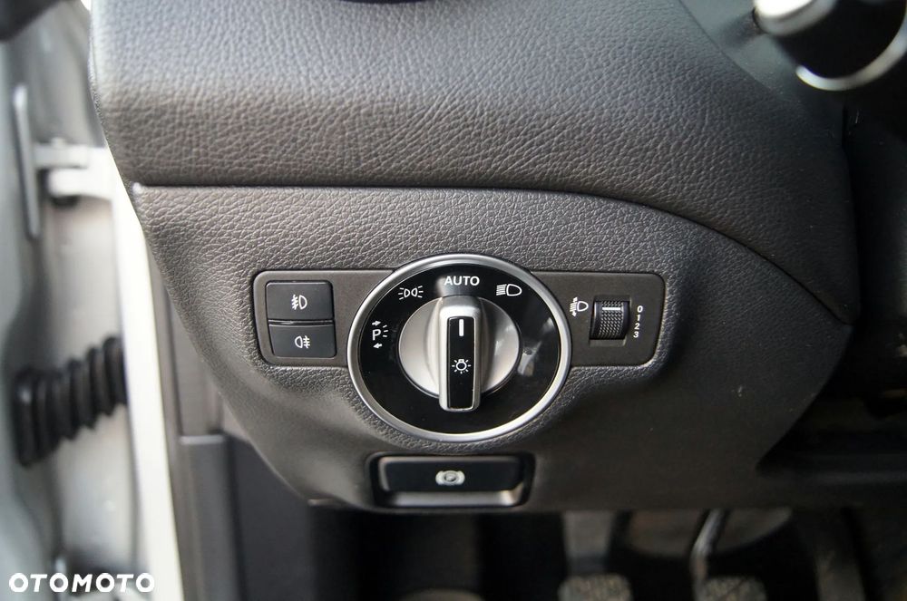 Mercedes-Benz CLA 200 CDI Edition 1 - 23