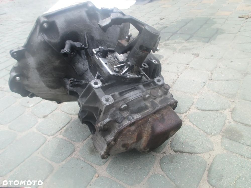 Skrzynia biegów Opel Vectra C Signum 1.8 F17C374 - 2