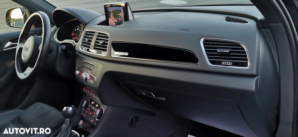 Audi Q3 2.0 TDI Quattro S tronic sport - 13