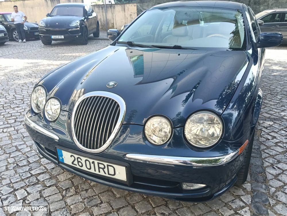 Jaguar S-Type 3.0 V6 Executive Auto. - 49