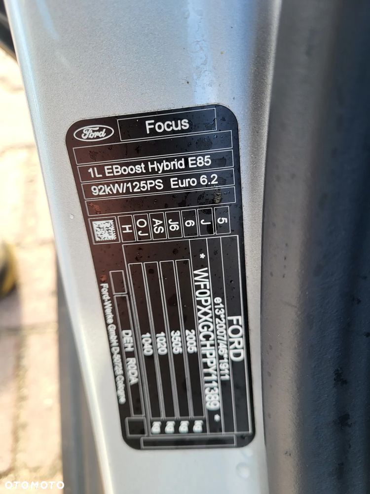 Ford Focus 1.0 EcoBoost Hybrid TITANIUM - 21