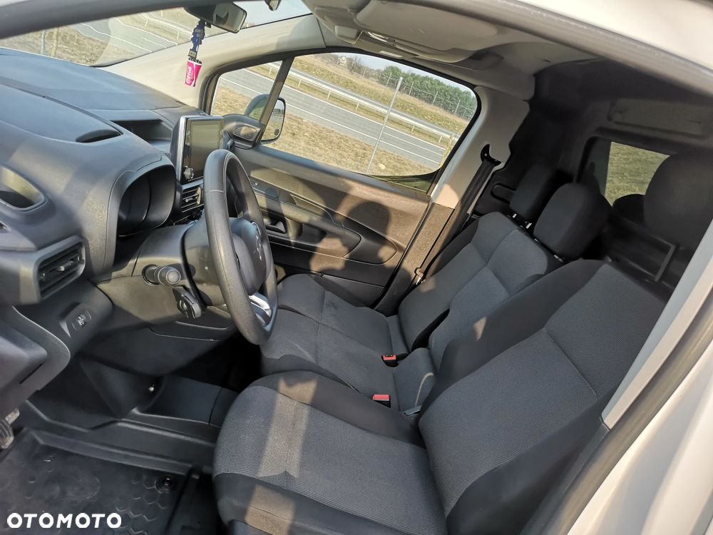 Citroën BERLINGO - 21