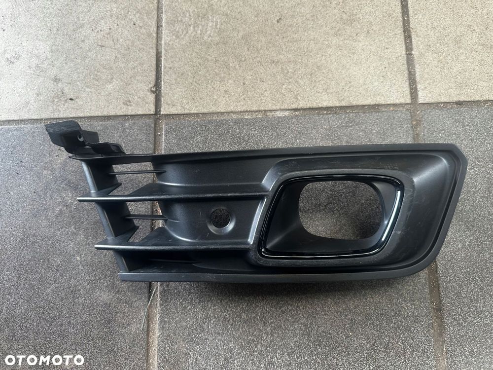 renault captur i lift 17-19 kratka zderzaka prawa pdc przód 261a24736r - 1