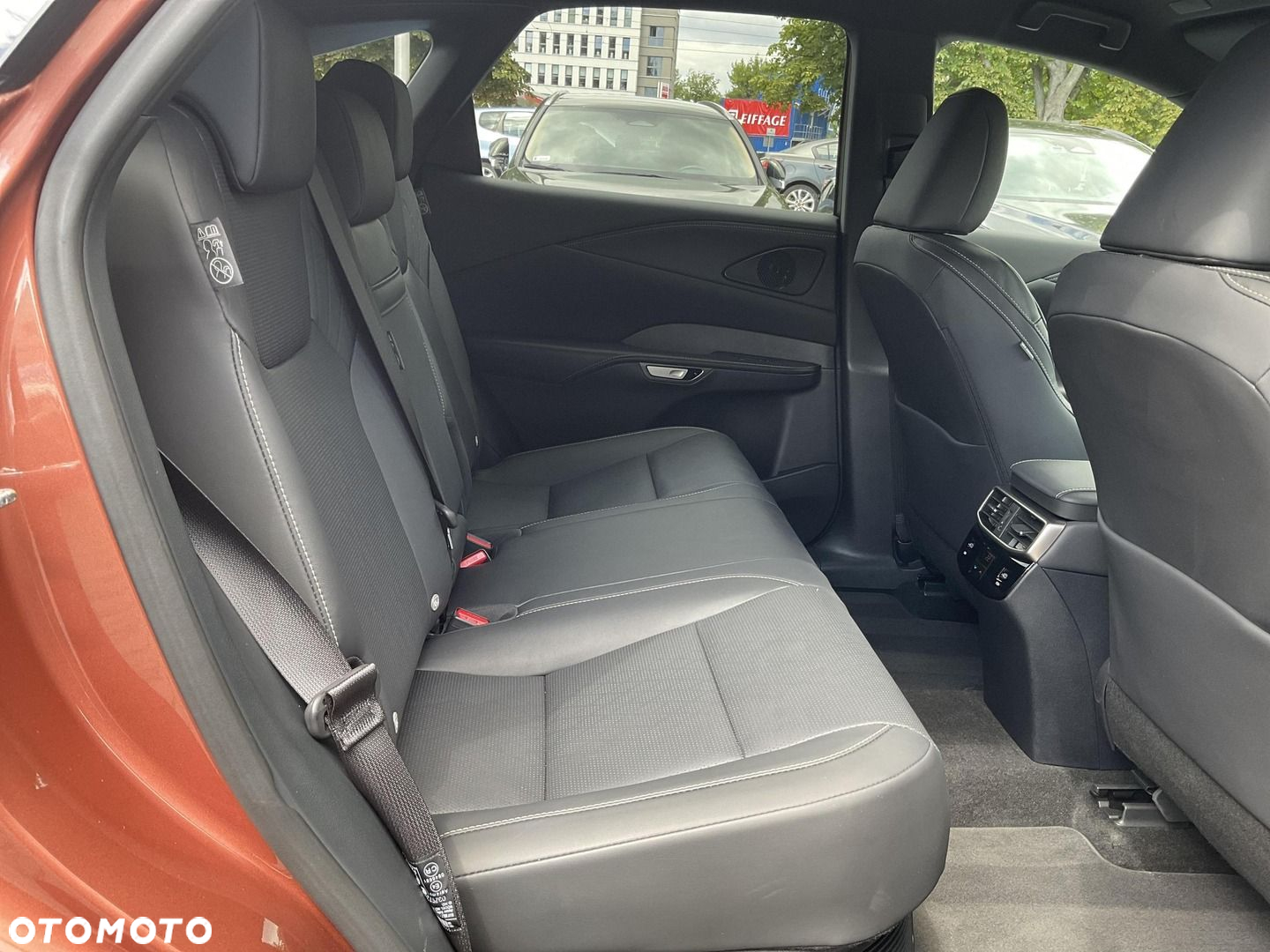 Lexus RX - 16