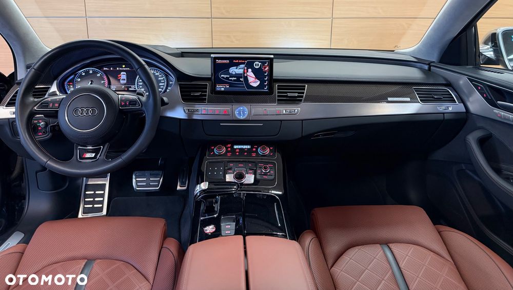 Audi S8 - 17