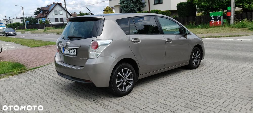 Toyota Corolla Verso - 10