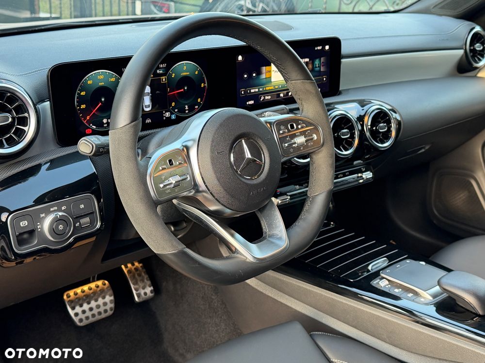 Mercedes-Benz CLA 200 d AMG Line 8G-DCT - 6