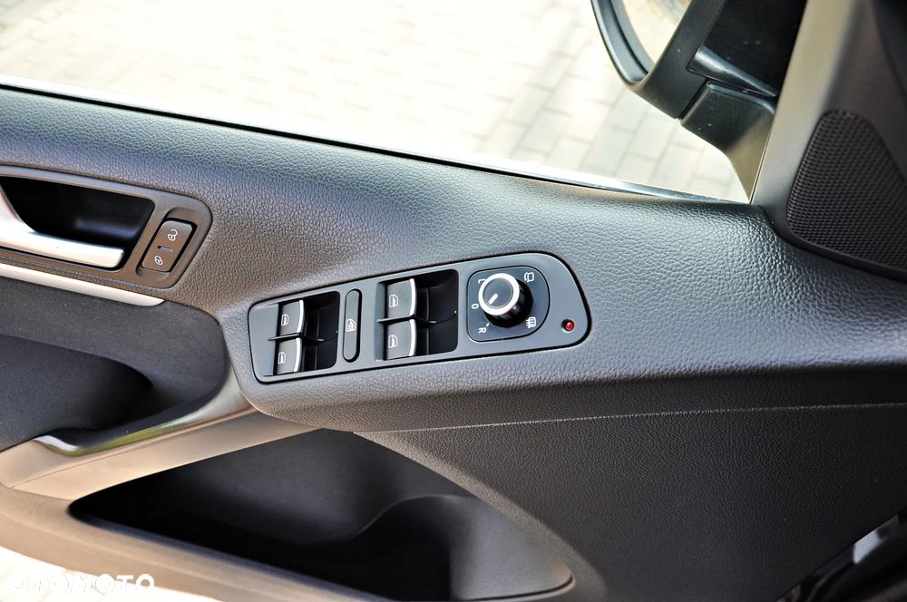 Volkswagen Tiguan 2.0 TDI DPF BlueMotion Technology Cup Sport & Style - 32