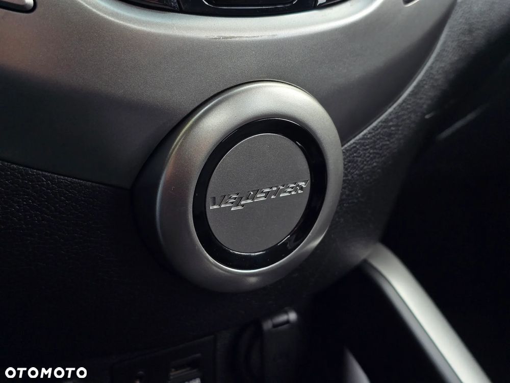 Hyundai Veloster 1.6 GDI Premium - 32
