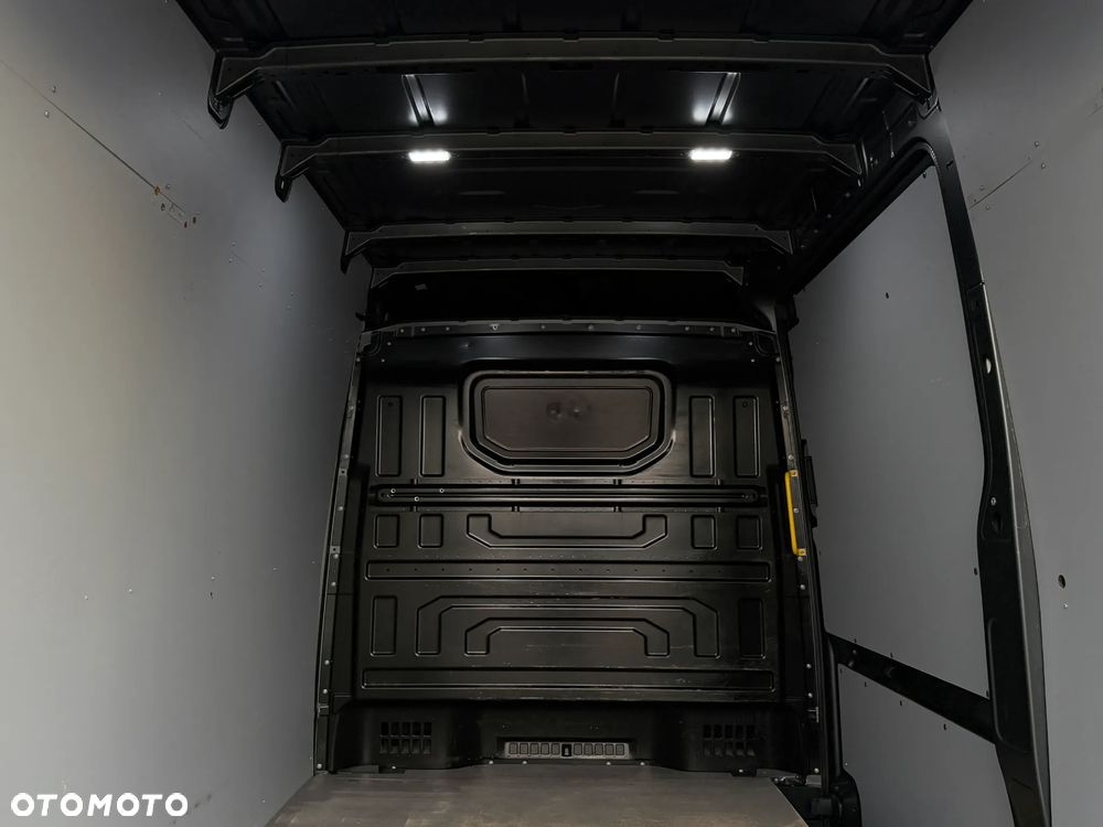 Volkswagen Crafter L2H2 - 13