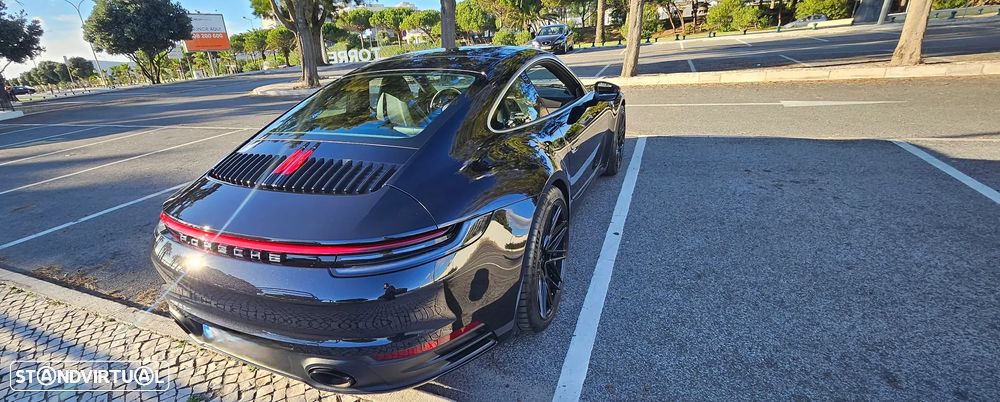 Porsche 911 Série F - 8