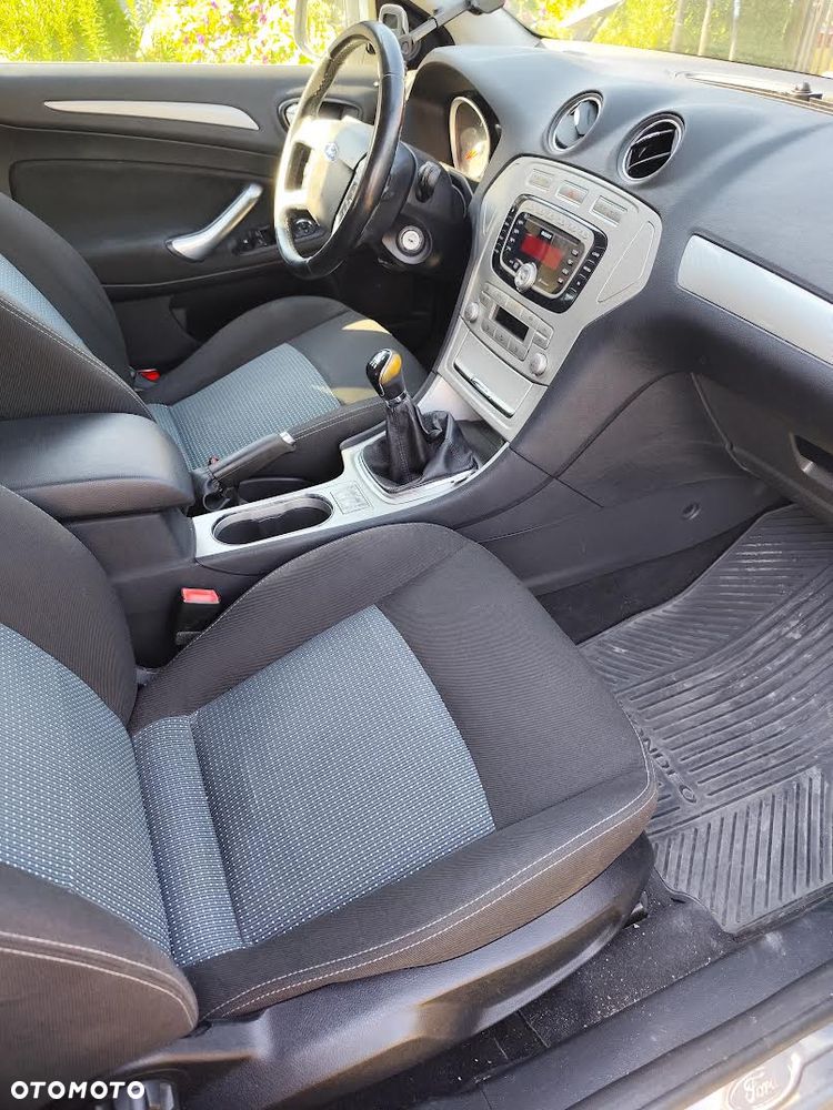 Ford Mondeo 2.0 Titanium - 16