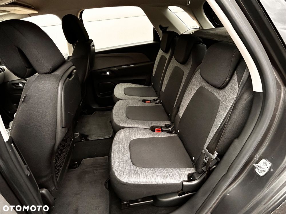 Citroën C4 Picasso - 8