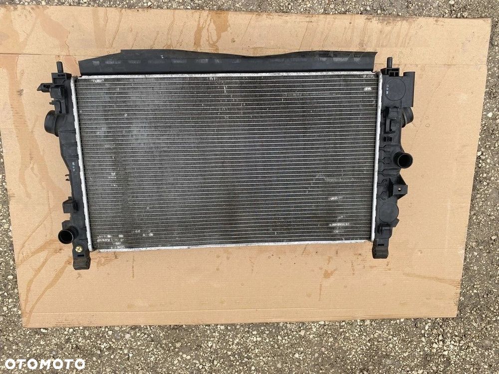CHŁODNICA WODY KLIMATYZACJI INTERCOOLER KOMPLET OPEL ASTRA IV J 13267664 - 1
