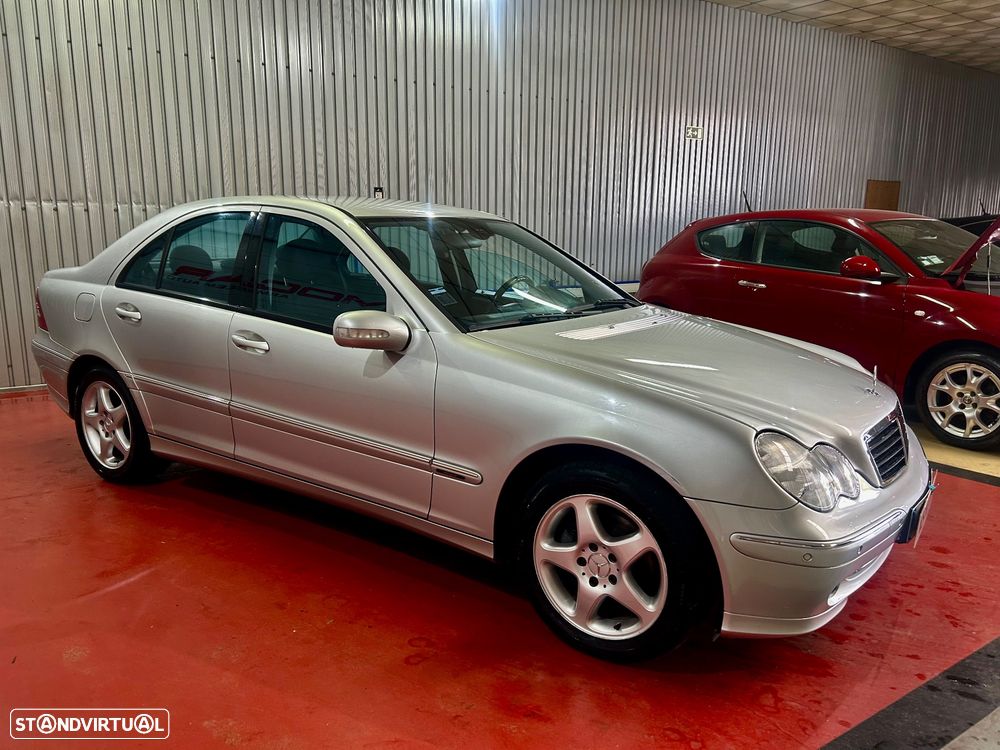 Mercedes-Benz C 180 K Avantgarde Aut. - 3
