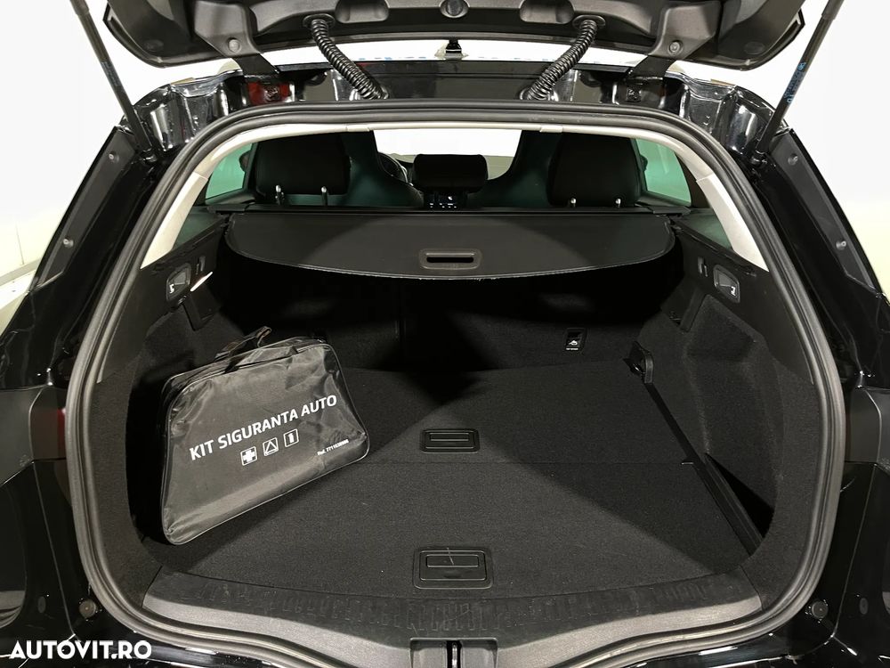 Renault Megane TCe 160 GPF EDC RS Line - 13