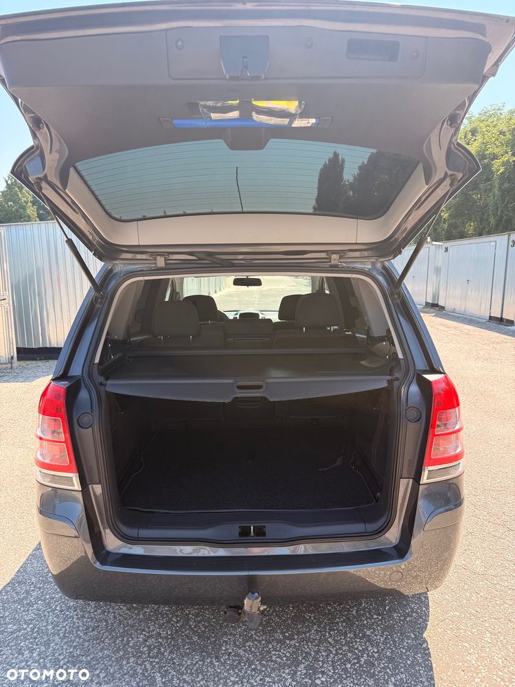 Opel Zafira 1.8 Family - 20