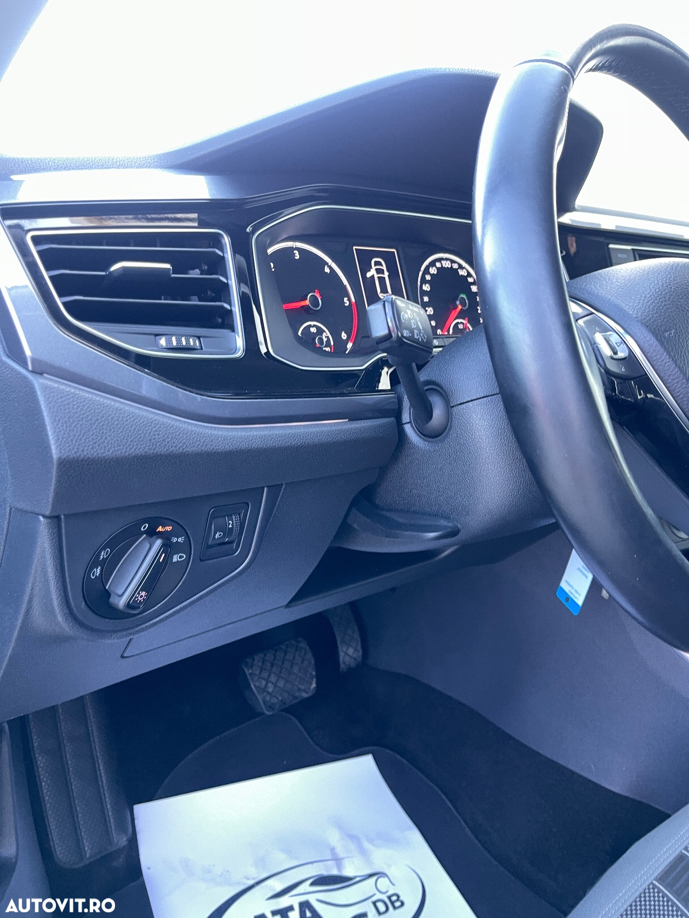 Volkswagen Polo 1.6 TDI SCR DSG Comfortline - 31