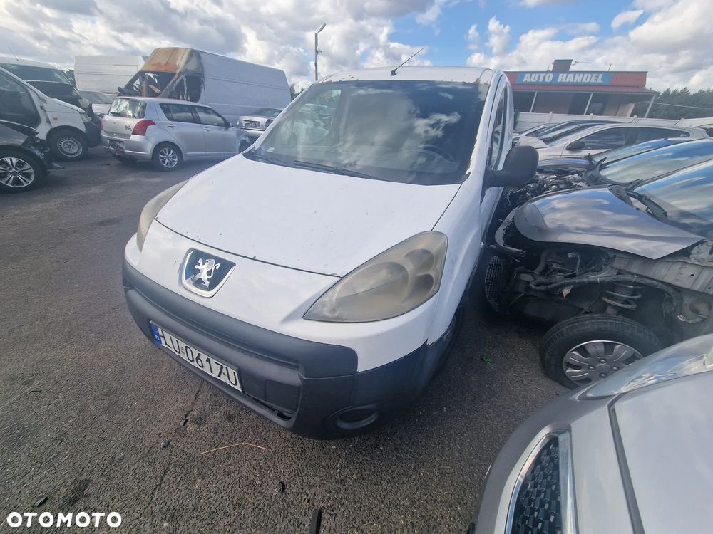 Peugeot Partner 2012r 66KW 1.6 d cały na czesci - 3
