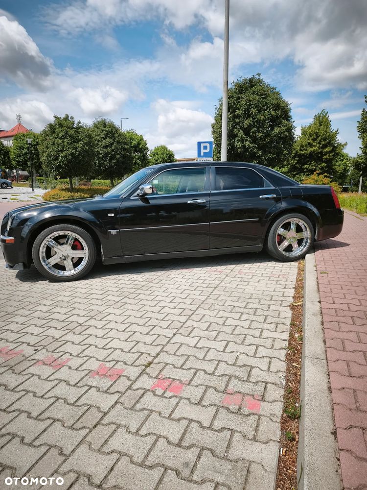 Chrysler 300C 5.7 V8 Hemi - 3