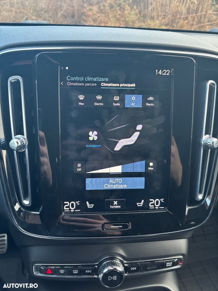 Volvo XC 40 B4 AT8 AWD Mild Hybrid R-Design - 7