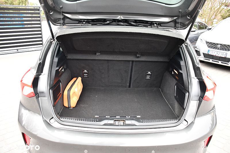 Ford Focus 1.5 EcoBlue Start-Stopp-System ST-LINE STYLE - 21