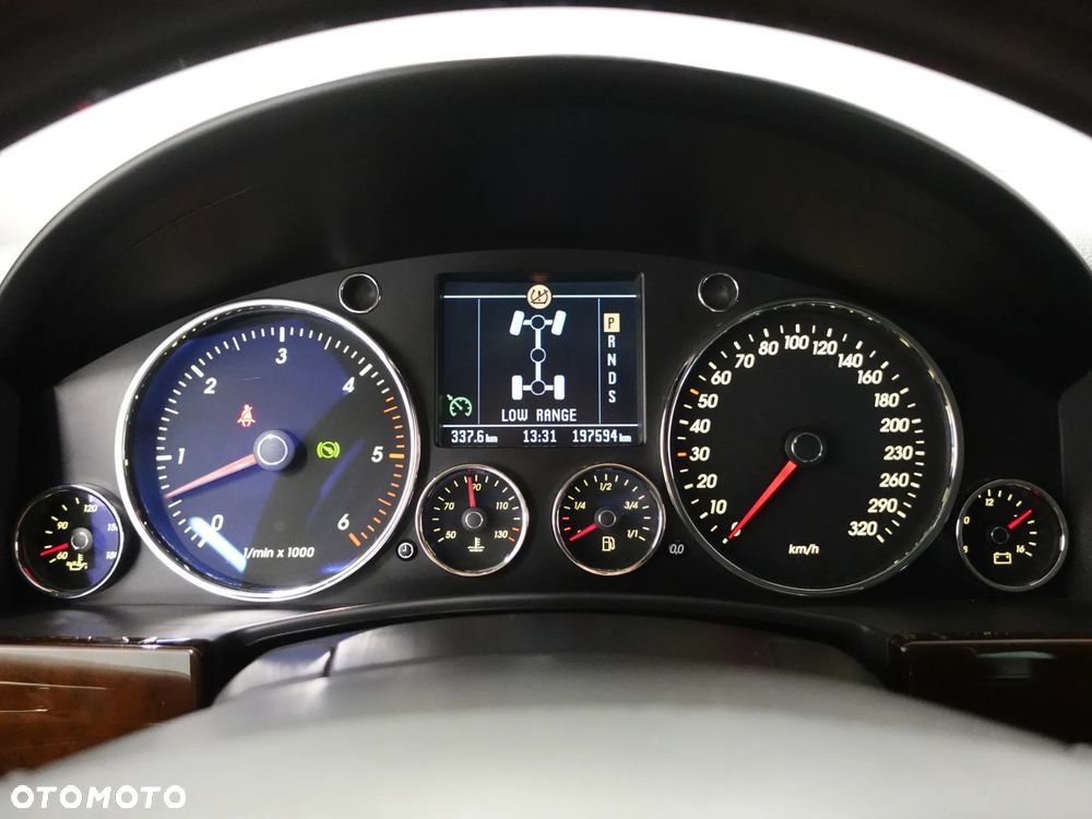 Volkswagen Touareg 5.0 V10 TDI Automatik - 38