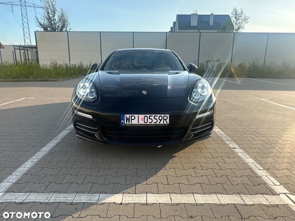 Porsche Panamera PDK Platinum Edition - 26