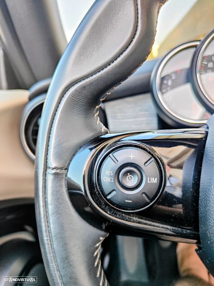 MINI Cabrio Cooper D - 17