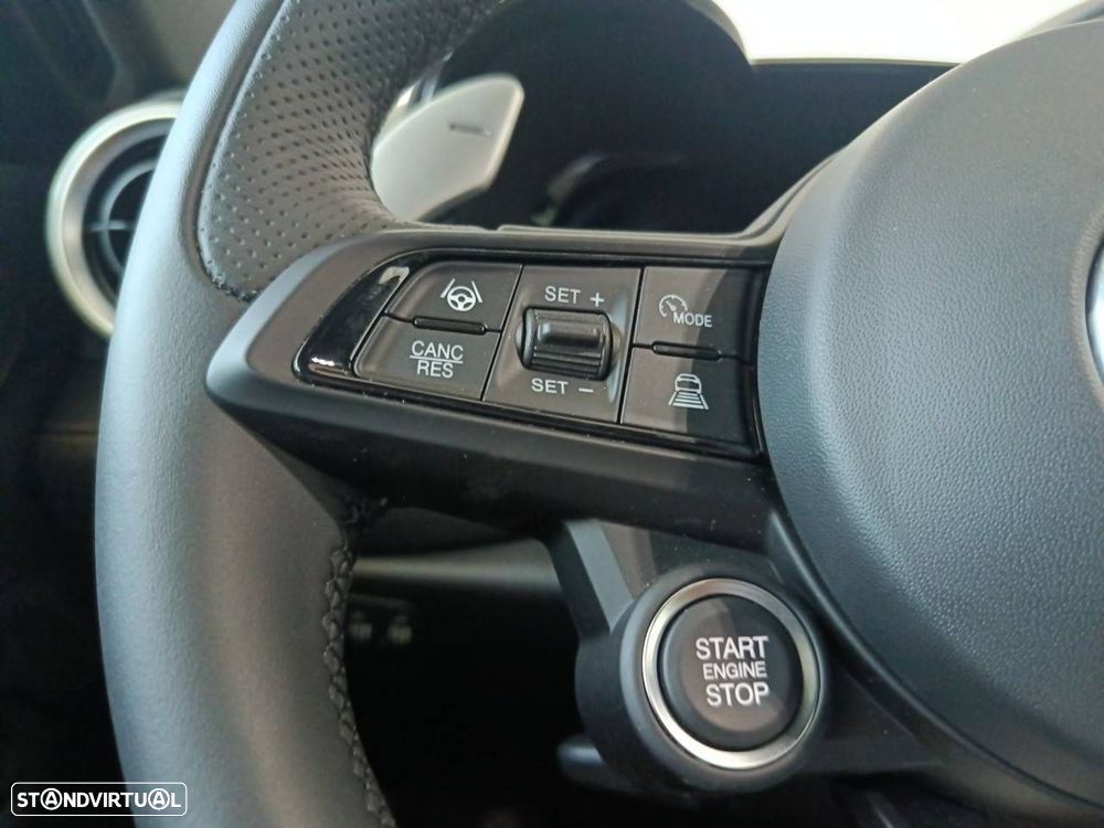 Alfa Romeo Tonale 1.3 Plug-In Hybrid Business e-AWD - 16