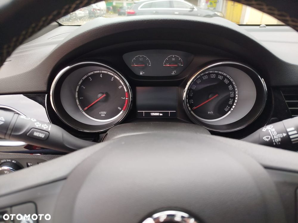 Opel Astra 1.4 T Dynamic S&S - 6