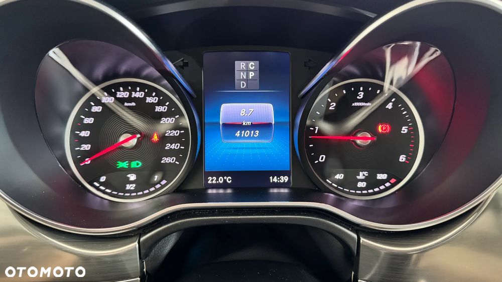 Mercedes-Benz Klasa V 300 d 4-Matic 9G-Tronic Exclusive (d³ugi) - 11